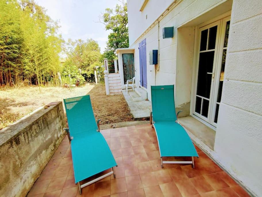 Maison de charme à 200 bord de mer, terrasse, jardin- Lesclesdenicole Le Pradet Extérieur photo